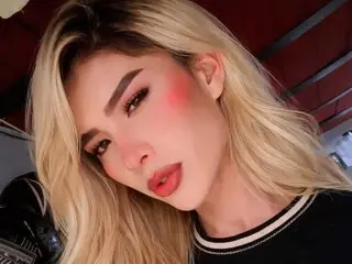 Pics camshow ThamaraRoberts